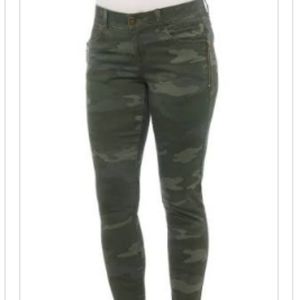 NWT Democracy Ab Technology Camo Jeans Sz 6